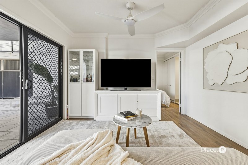 Photo - 104/193 Main Street, Kangaroo Point QLD 4169 - Image 13