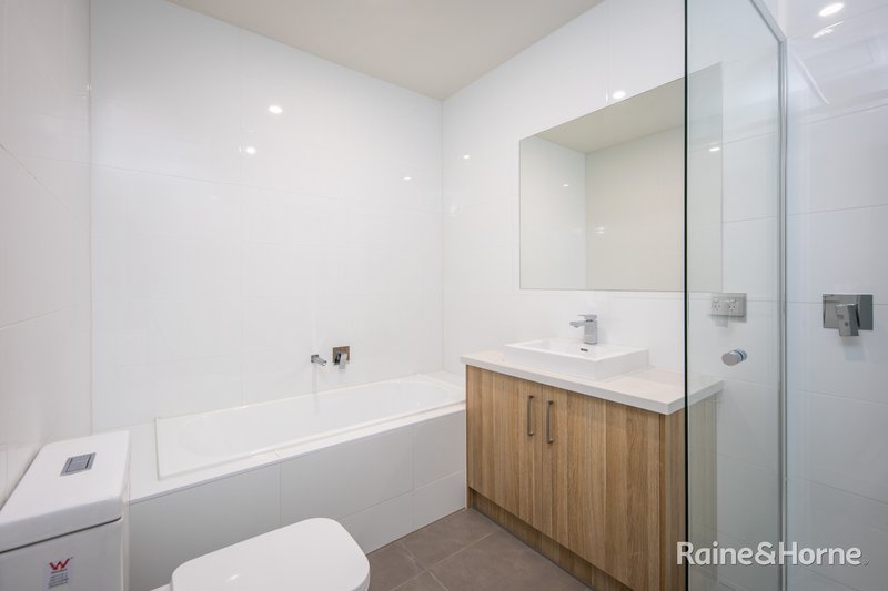 Photo - 10/42-44 Pasley Street, Sunbury VIC 3429 - Image 7