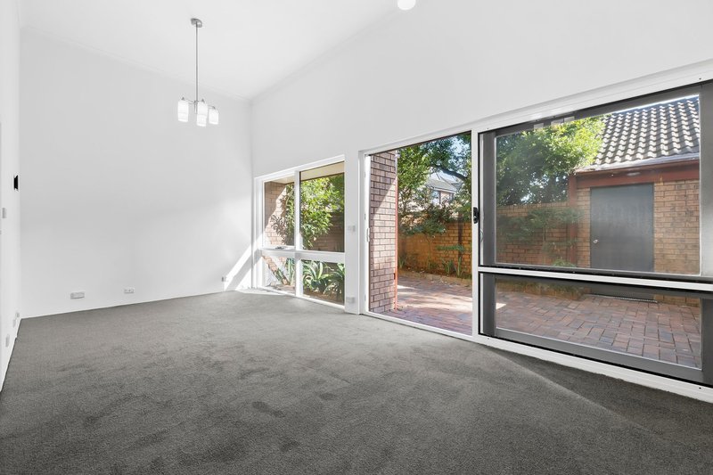 Photo - 10/42-46 Waters Road, Cremorne NSW 2090 - Image 3