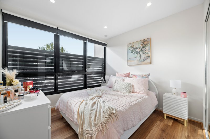 Photo - 104/2 Churchill Street, Ringwood VIC 3134 - Image 4
