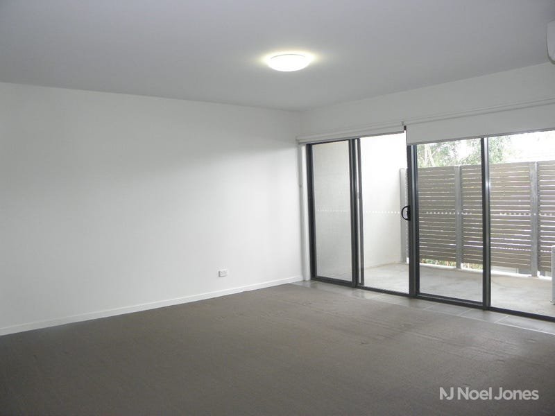 Photo - 10/42 Sherbrook Avenue, Ringwood VIC 3134 - Image 4