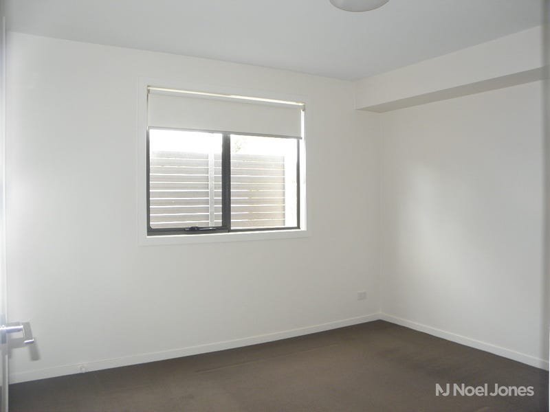 Photo - 10/42 Sherbrook Avenue, Ringwood VIC 3134 - Image 6