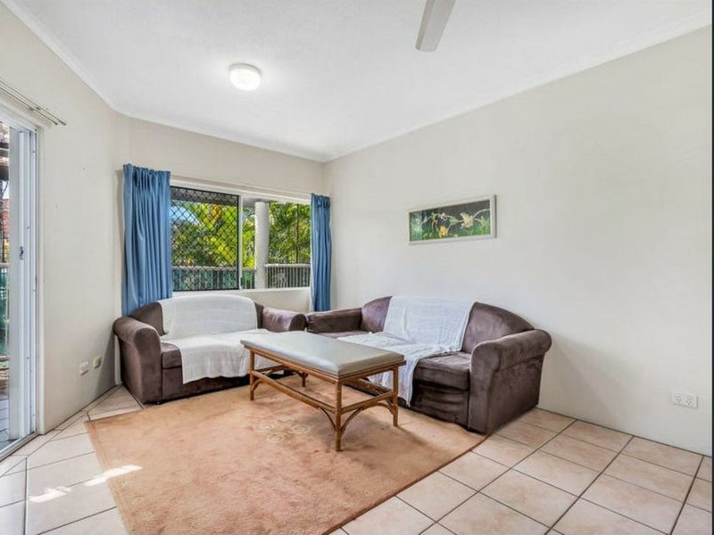 Photo - 104/219 Mcleod Street, Cairns North QLD 4870 - Image 4