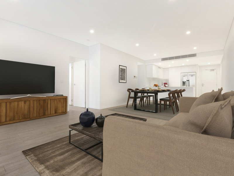 Photo - 104/27-29 Harbour Street, Wollongong NSW 2500 - Image 2