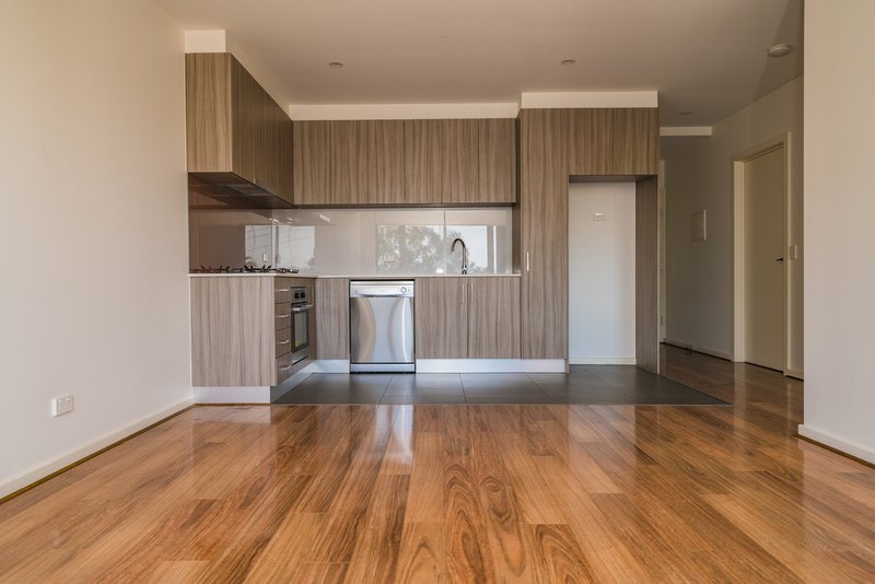 Photo - 104/388 Murray Road, Preston VIC 3072 - Image 3