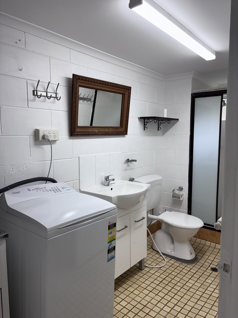 Photo - 10/439-443 Severin Street, Manunda QLD 4870 - Image 9