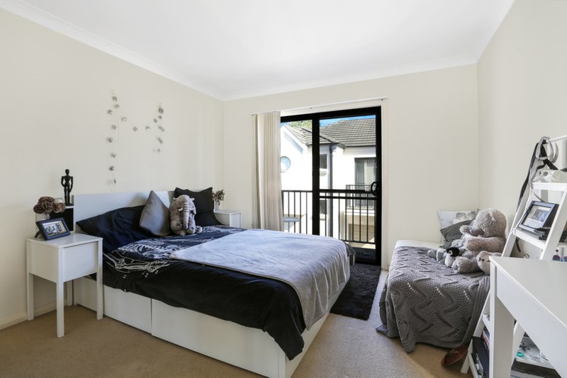 Photo - 10/44 Rowland Avenue, Wollongong NSW 2500 - Image 4