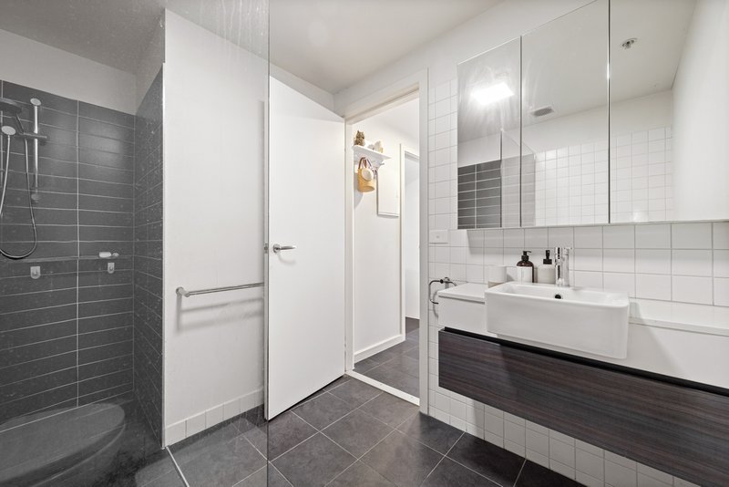 Photo - 104/4 Yarra Bing Crescent, Burwood VIC 3125 - Image 7