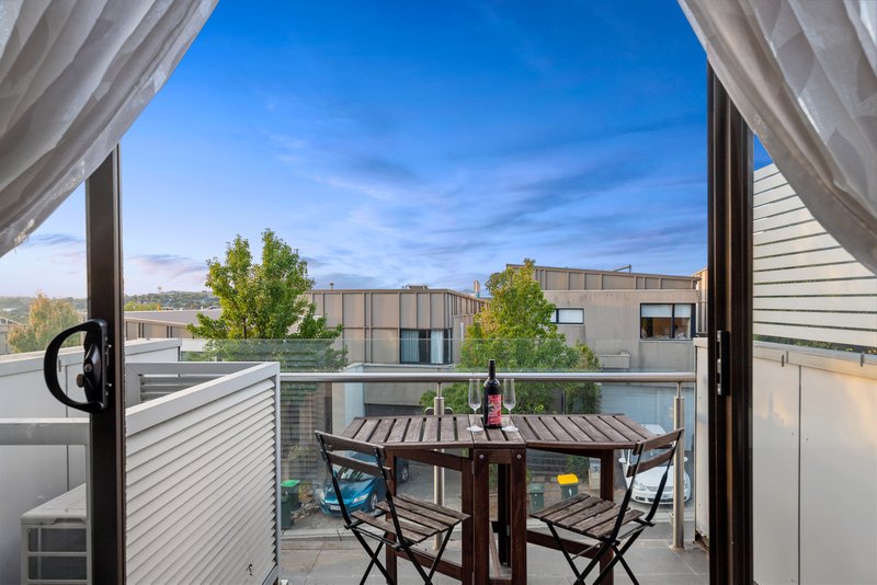 Photo - 104/4 Yarra Bing Crescent, Burwood VIC 3125 - Image 11