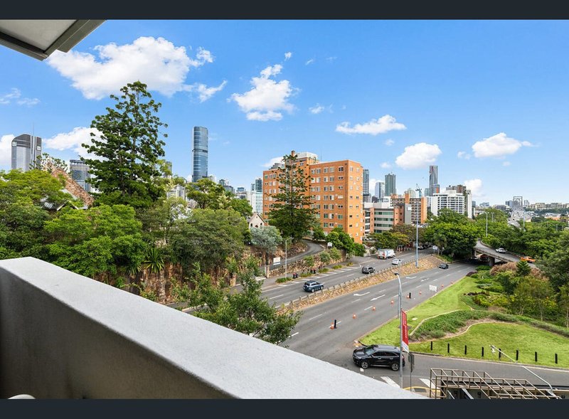 Photo - 10/442 Main Street, Kangaroo Point QLD 4169 - Image 4