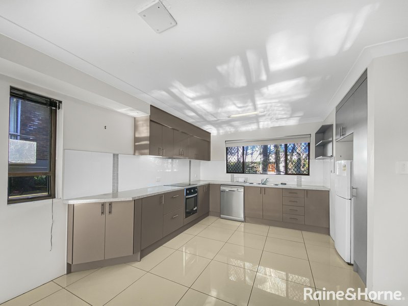 Photo - 10/45 Chasely Street, Auchenflower QLD 4066 - Image 3