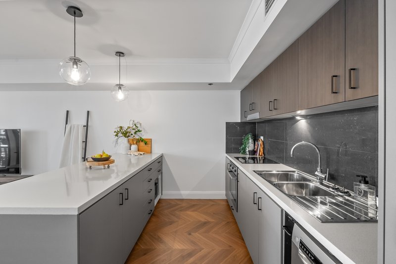 Photo - 10/46 Arthur Street, Fortitude Valley QLD 4006 - Image 3