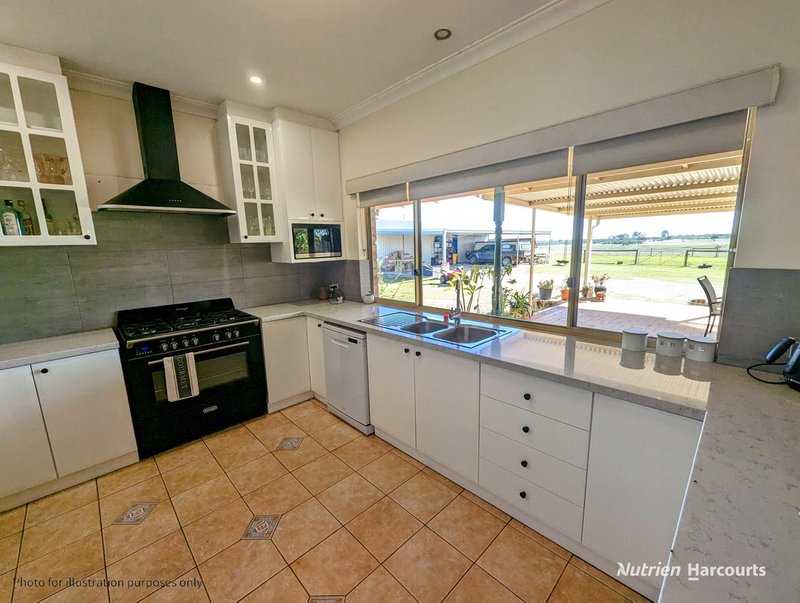 Photo - 1046 Gingin Brook Road, Muckenburra WA 6503 - Image 9