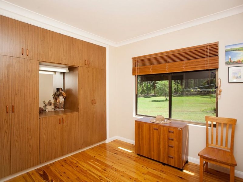 Photo - 1046 Manning Point Road, Mitchells Island NSW 2430 - Image 10