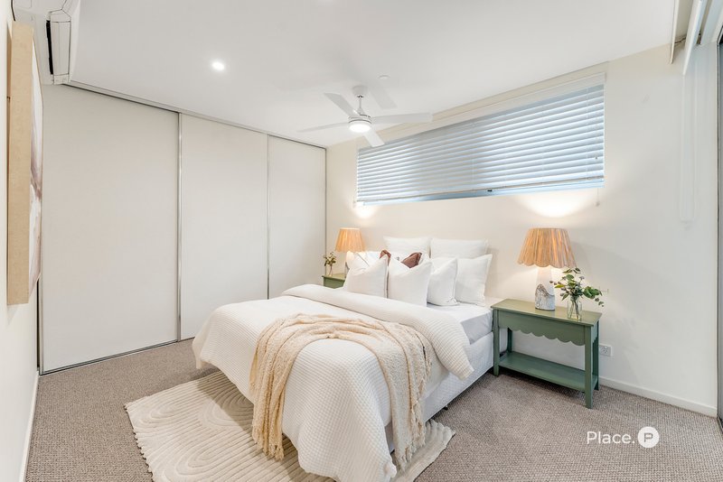Photo - 10/48 Addison Avenue, Bulimba QLD 4171 - Image 12