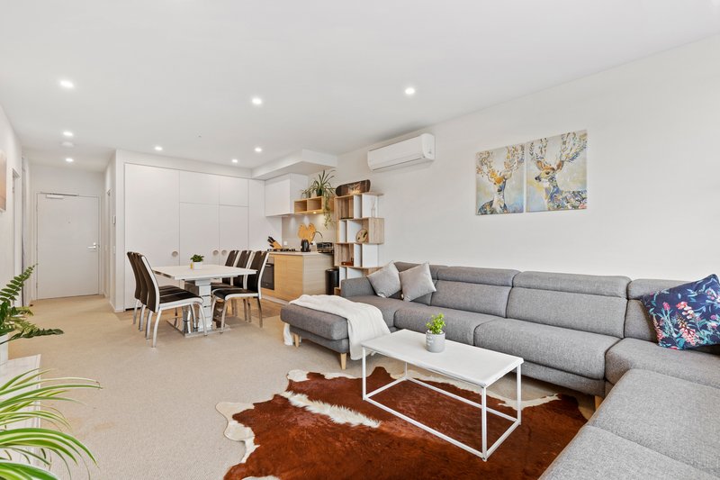 Photo - 104/8 Bond Street, Caulfield North VIC 3161 - Image 1