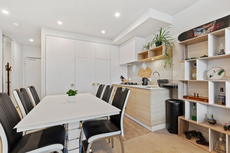 Photo - 104/8 Bond Street, Caulfield North VIC 3161 - Image 3