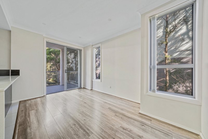 Photo - 104/8c Myrtle Street, Prospect NSW 2148 - Image 3