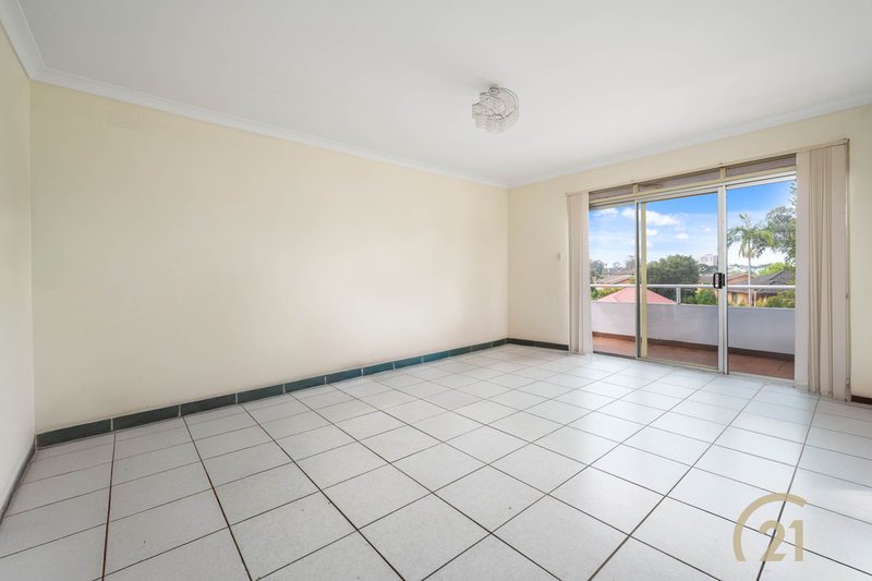 Photo - 10/49 Hamilton Road, Fairfield NSW 2165 - Image 3