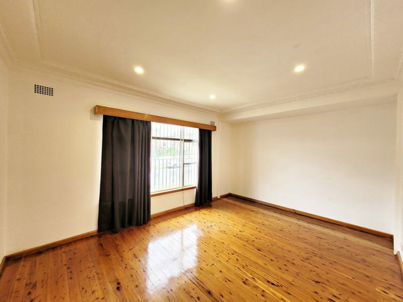 Photo - 104A Broomfield Street, Cabramatta NSW 2166 - Image 2