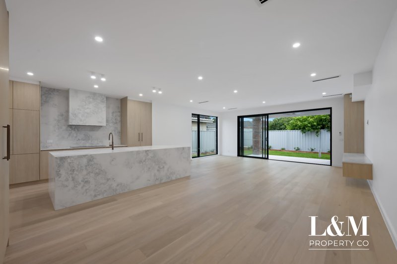Photo - 104A Lincoln Drive, Keilor East VIC 3033 - Image 2