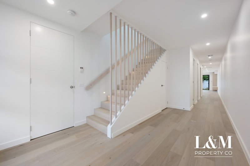 Photo - 104A Lincoln Drive, Keilor East VIC 3033 - Image 6