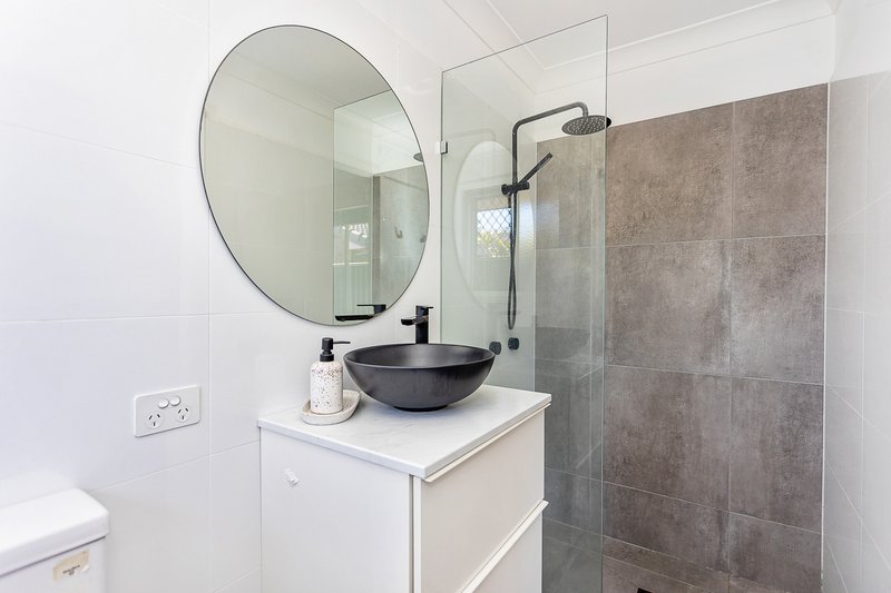 Photo - 104A Michigan Drive, Oxenford QLD 4210 - Image 13