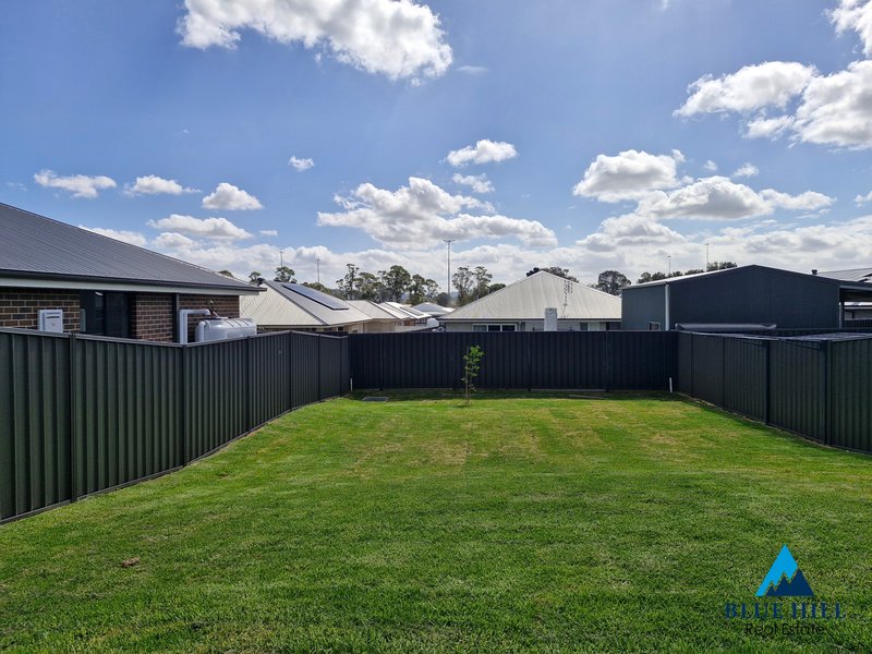 Photo - 104A Springfield Drive, Lochinvar NSW 2321 - Image 17