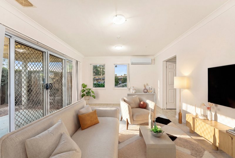 Photo - 10/4a Tallegalla Street, Unanderra NSW 2526 - Image 2