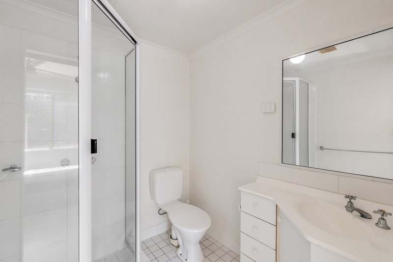 Photo - 10/5-7 Uniplaza Court, Kearneys Spring QLD 4350 - Image 5