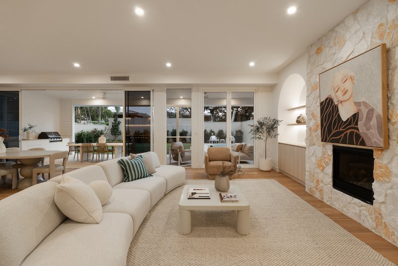 Photo - 105 Algoori Street, Morningside QLD 4170 - Image 4