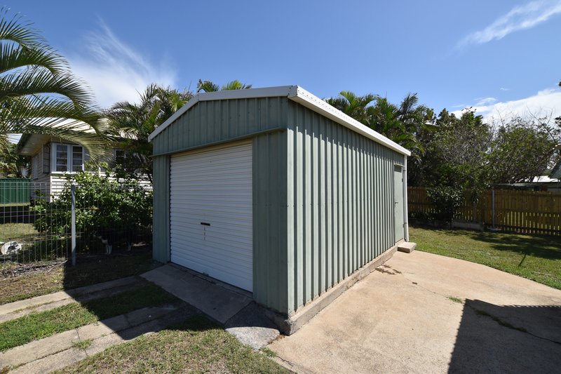 Photo - 105 Barney Street, Barney Point QLD 4680 - Image 9