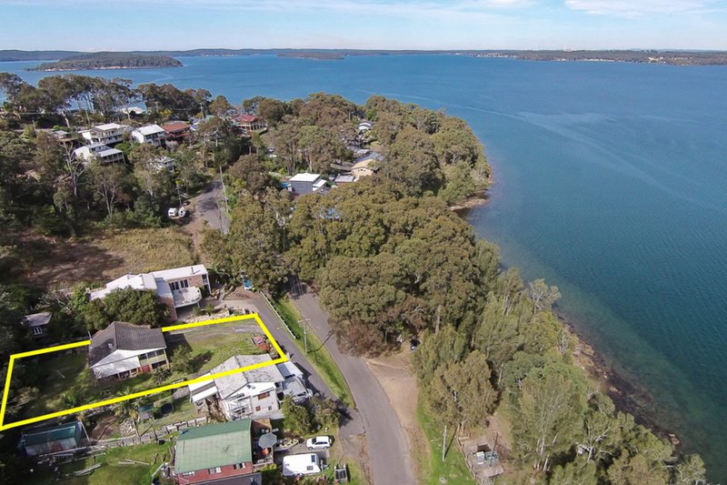 105 Beach Road, Wangi Wangi NSW 2267