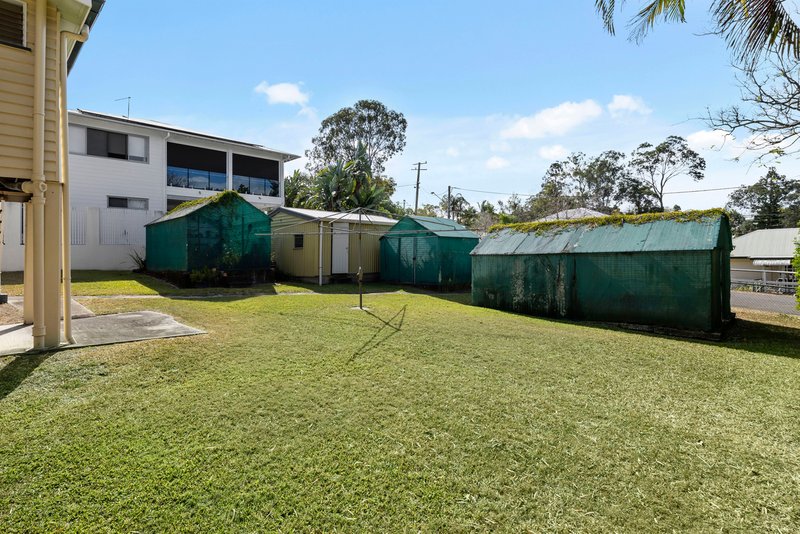 Photo - 105 Bowman Parade, Bardon QLD 4065 - Image 4