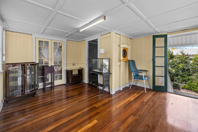 Photo - 105 Bowman Parade, Bardon QLD 4065 - Image 5