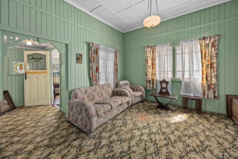 Photo - 105 Bowman Parade, Bardon QLD 4065 - Image 7
