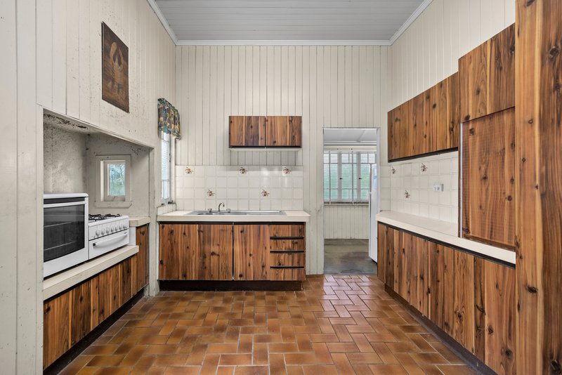 Photo - 105 Bowman Parade, Bardon QLD 4065 - Image 14