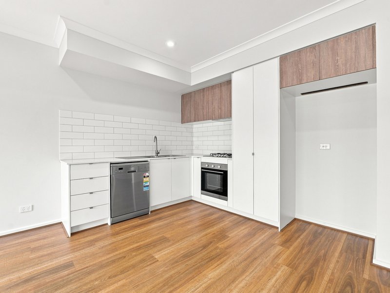 Photo - 105 Bursa Drive, Wyndham Vale VIC 3024 - Image 10