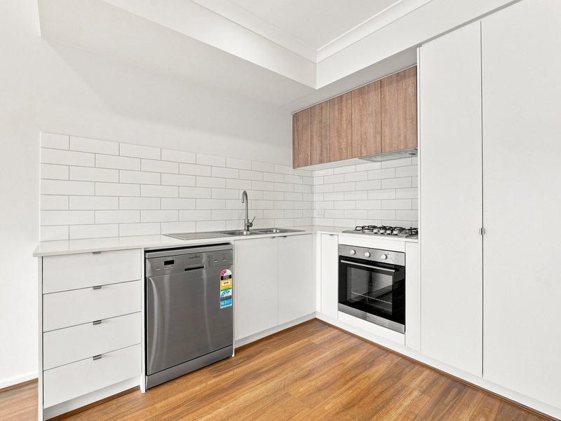 Photo - 105 Bursa Drive, Wyndham Vale VIC 3024 - Image 11