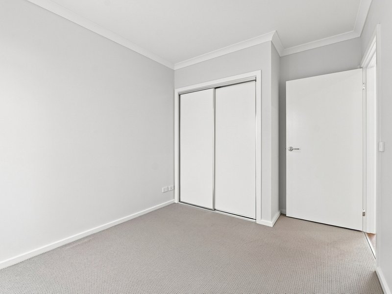 Photo - 105 Bursa Drive, Wyndham Vale VIC 3024 - Image 14