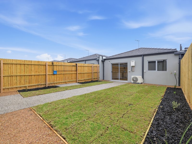 Photo - 105 Bursa Drive, Wyndham Vale VIC 3024 - Image 19