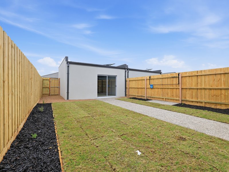 Photo - 105 Bursa Drive, Wyndham Vale VIC 3024 - Image 20