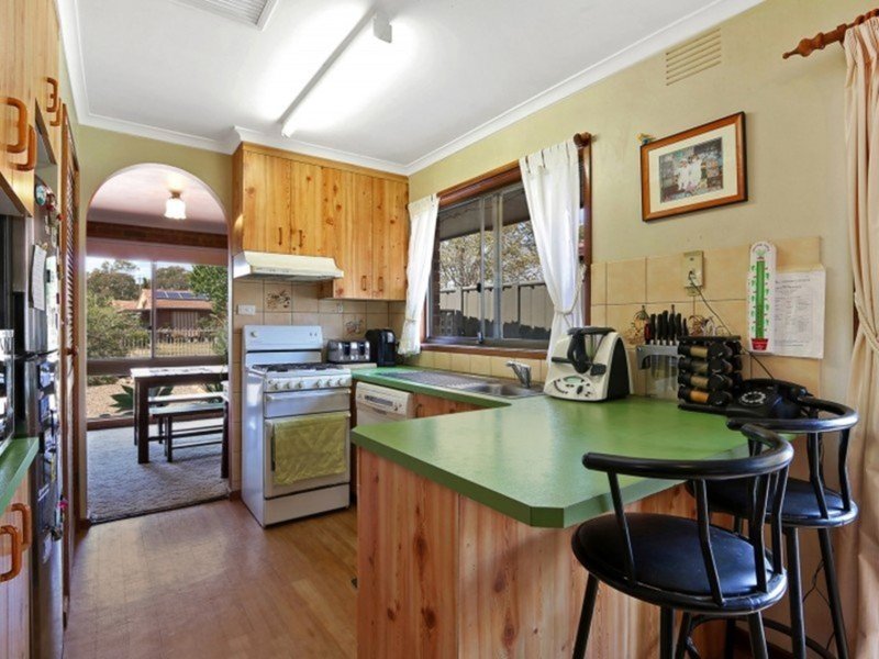 Photo - 105 Coish Avenue, Benalla VIC 3672 - Image 2