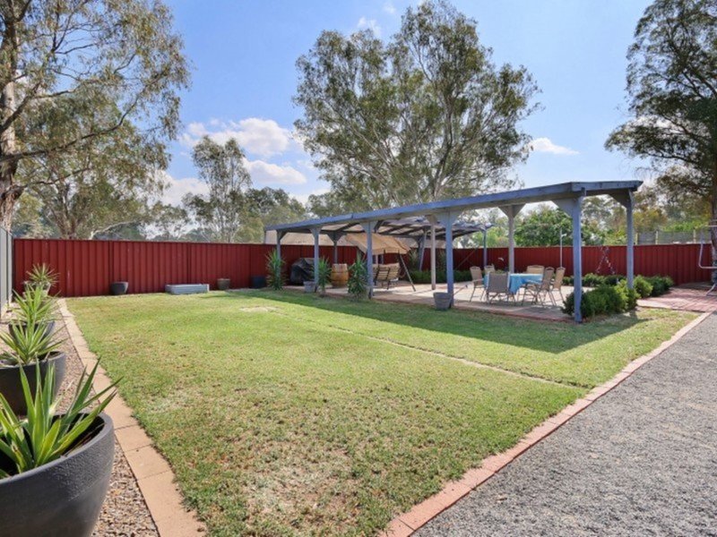 Photo - 105 Coish Avenue, Benalla VIC 3672 - Image 4