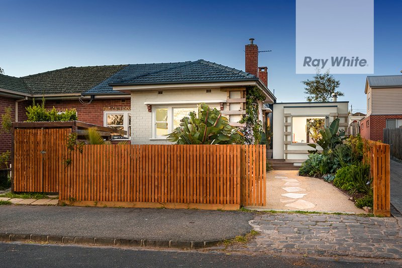 Photo - 105 Collier Crescent, Brunswick West VIC 3055 - Image 2