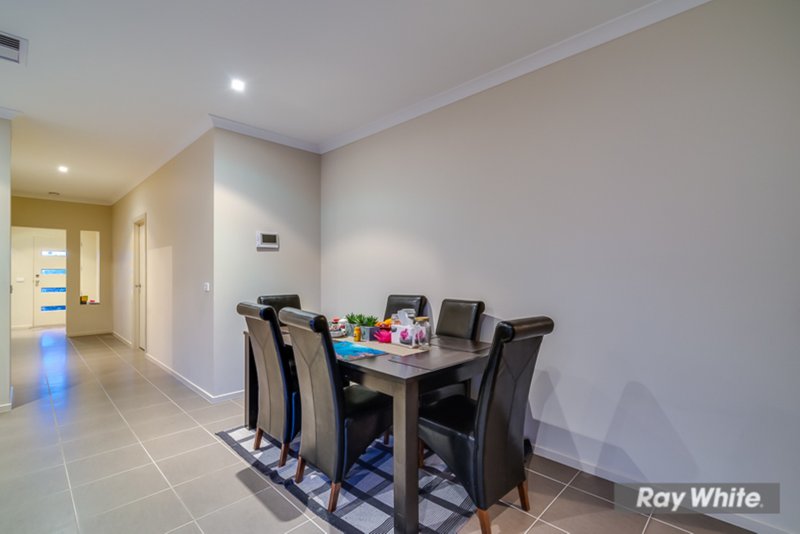 Photo - 105 Crossway Avenue, Tarneit VIC 3029 - Image 6