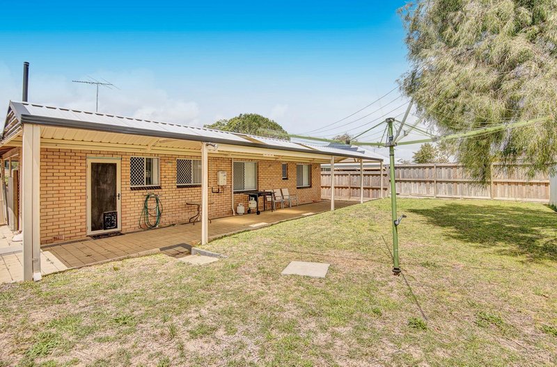 Photo - 105 Currie Street, Warnbro WA 6169 - Image 16