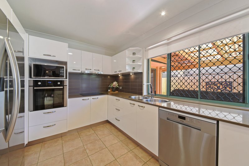 Photo - 105 Enbrook Street, Bracken Ridge QLD 4017 - Image 6