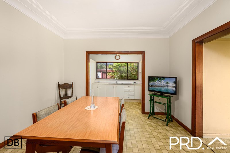 Photo - 105 Gibson Avenue, Padstow NSW 2211 - Image 4