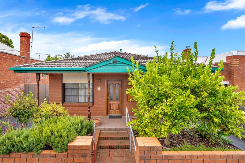 Photo - 105 Glenlyon Road, Brunswick VIC 3056 - Image 2